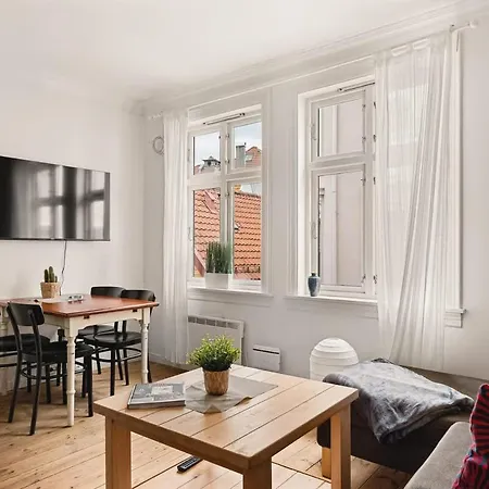 Dinbnb Homes I Idyllically Located 4-Bedroom Home Bergen Exterior photo