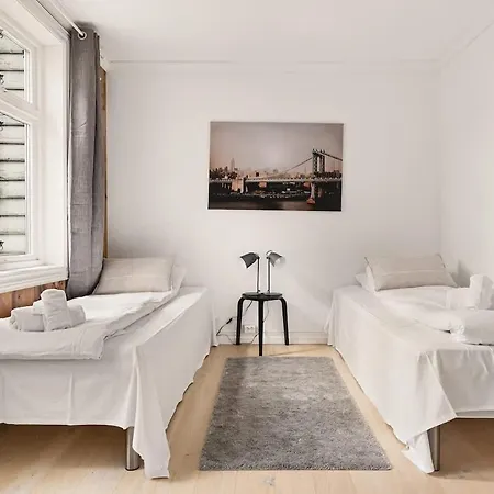 Dinbnb Homes I Idyllically Located 4-Bedroom Home Bergen Exterior photo