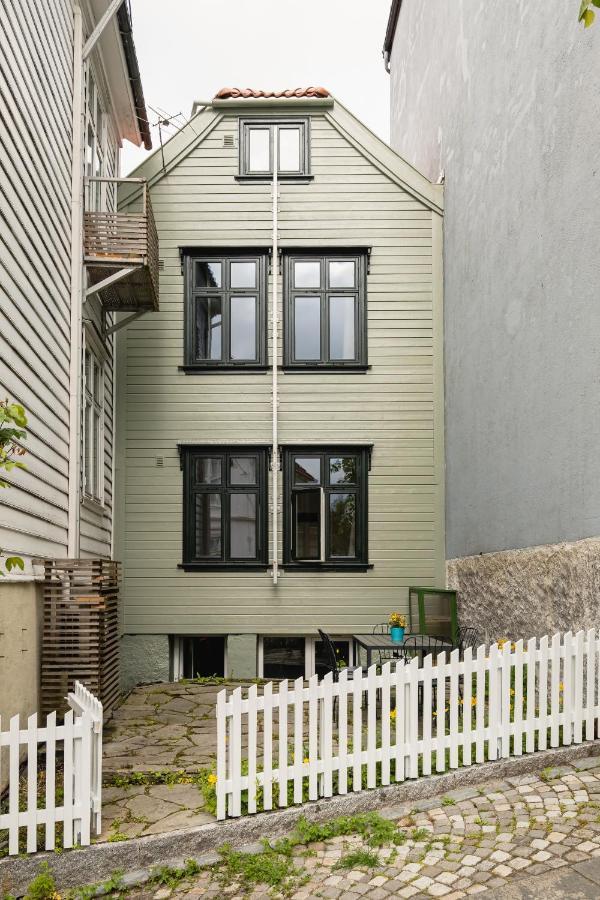 Holiday home Dinbnb Homes I Idyllically Located 4-bedroom *