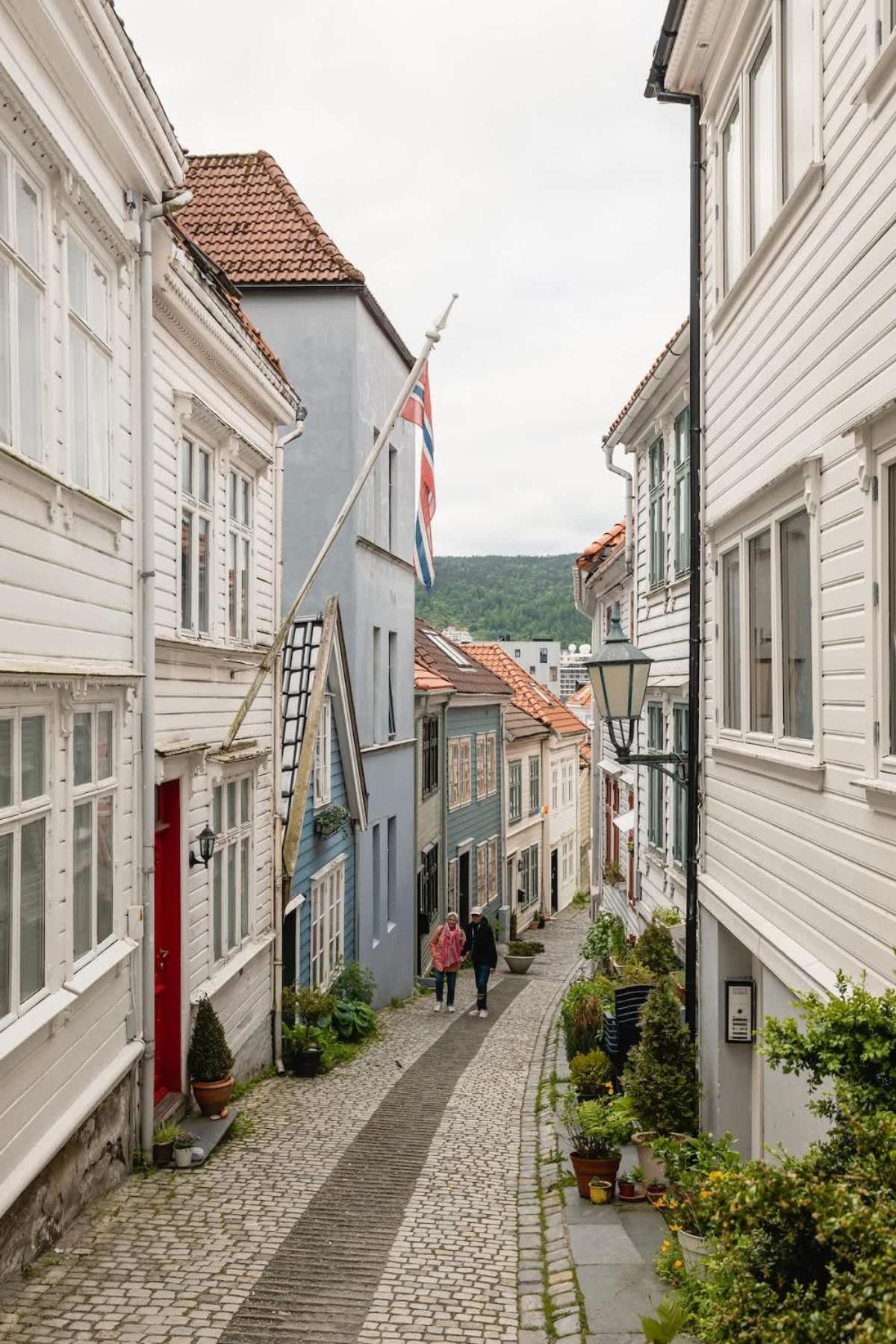 Dinbnb Homes I Idyllically Located 4-bedroom Ferienhaus *